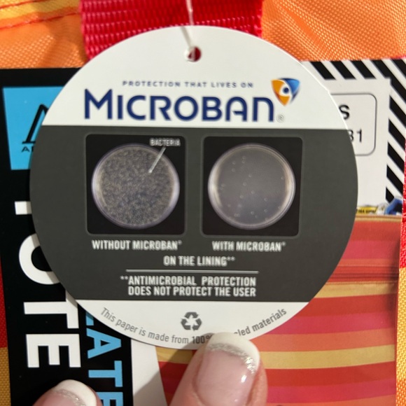 New Insulated Tote - Picture 5 of 11